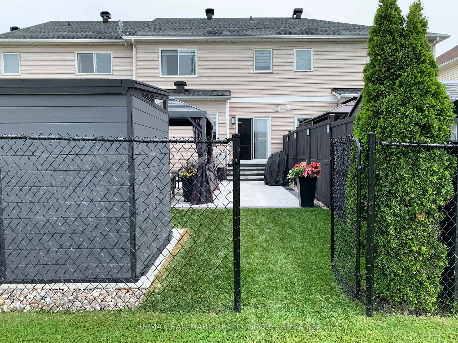 Photo 44 of 2034 Winsome Terrace, Ottawa, Fallingbrook/Gardenway South — HOMEH