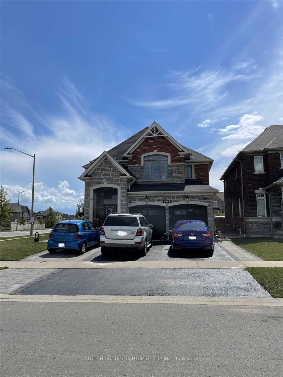 Front of 1345 Hunter Street