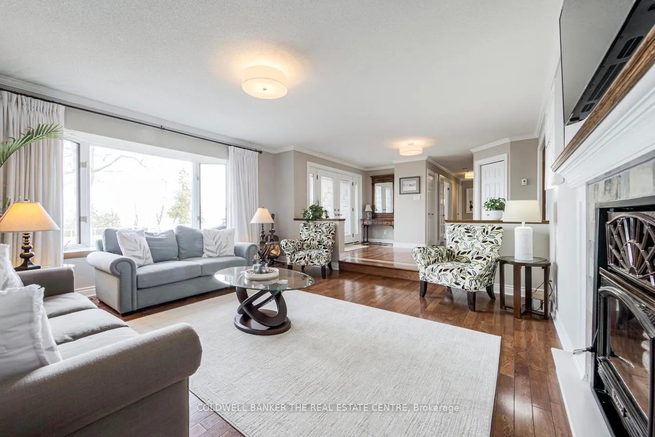 Photo 9 of 567 Lake Drive E, Georgina, Historic Lakeshore Communities — HOMEH