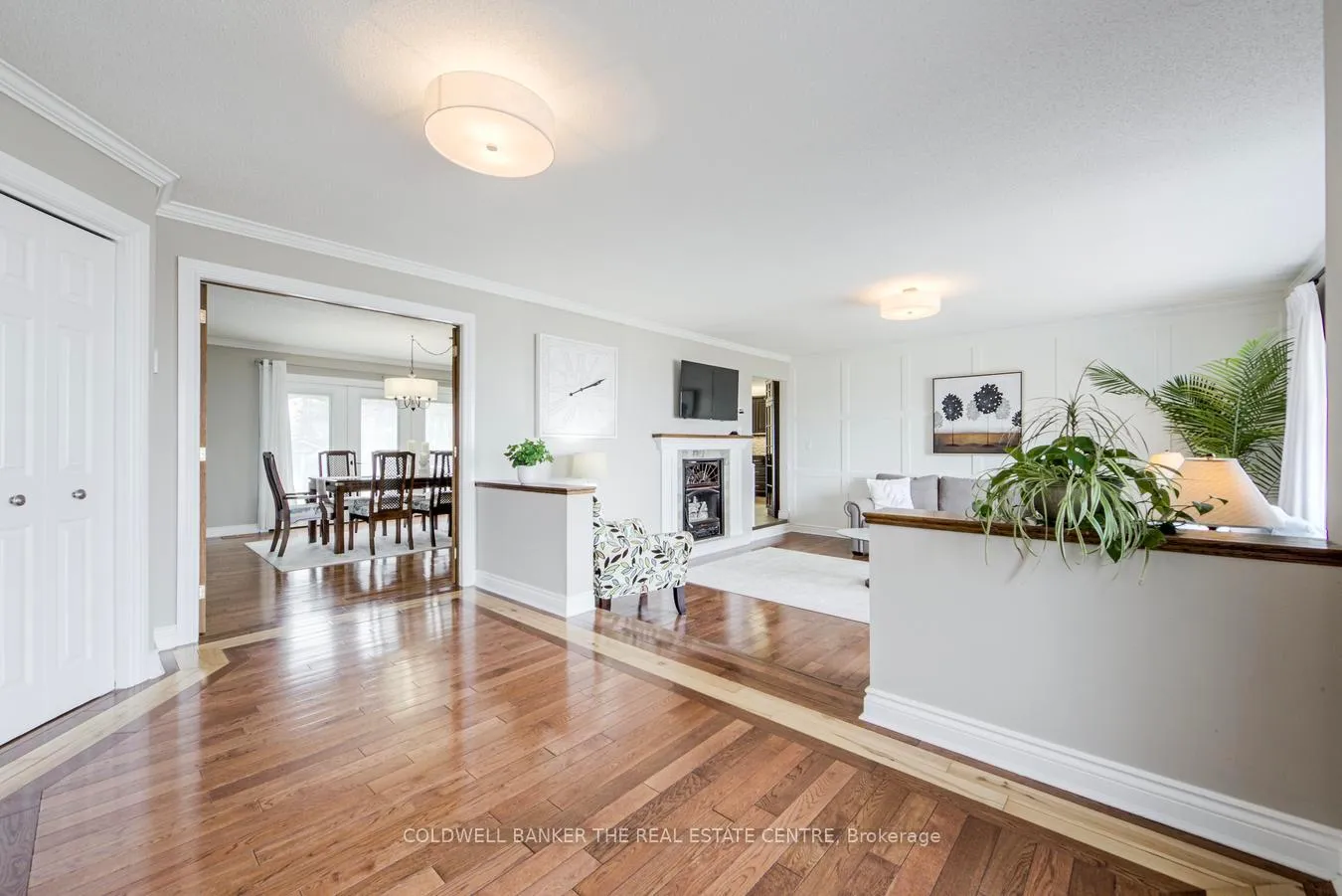 Photo 12 of 567 Lake Drive E, Georgina, Historic Lakeshore Communities — HOMEH