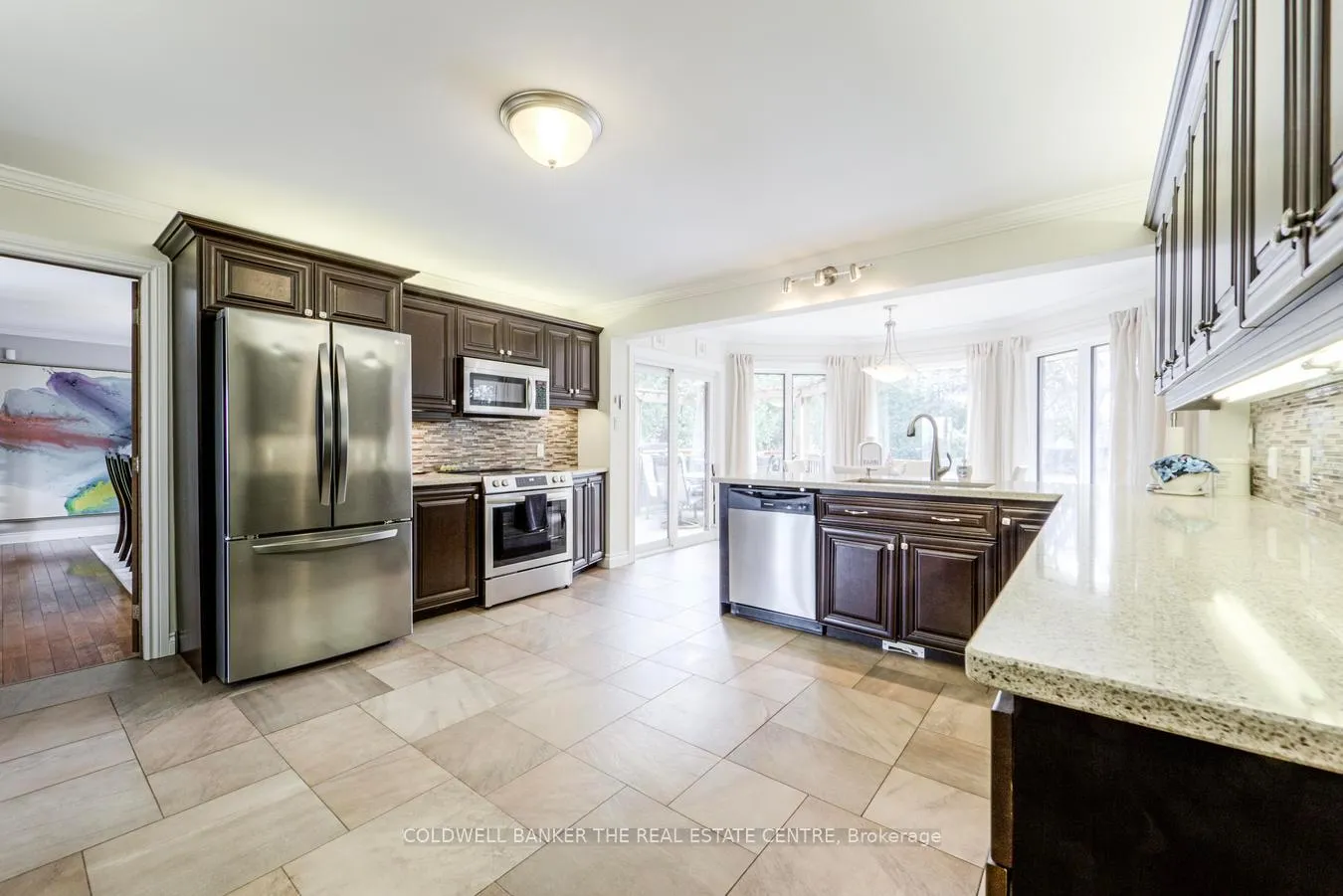 Photo 16 of 567 Lake Drive E, Georgina, Historic Lakeshore Communities — HOMEH
