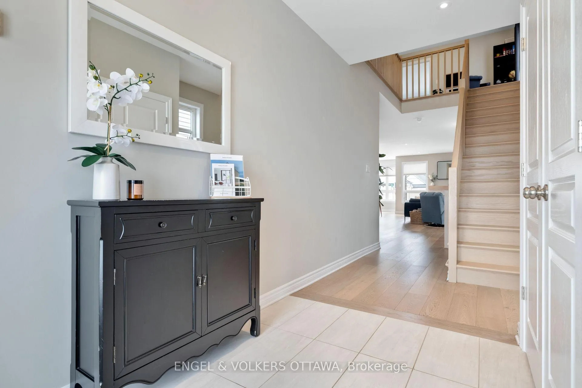 Photo 4 of 176 Balikun Heights, Ottawa, Kanata - Emerald Meadows/Trailwest — HOMEH