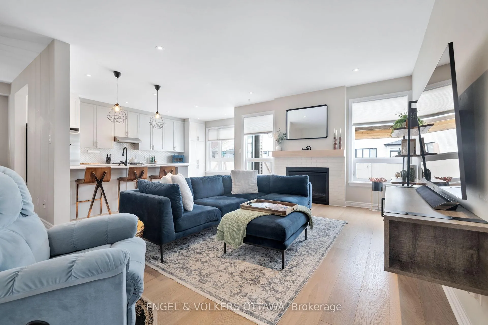 Photo 6 of 176 Balikun Heights, Ottawa, Kanata - Emerald Meadows/Trailwest — HOMEH