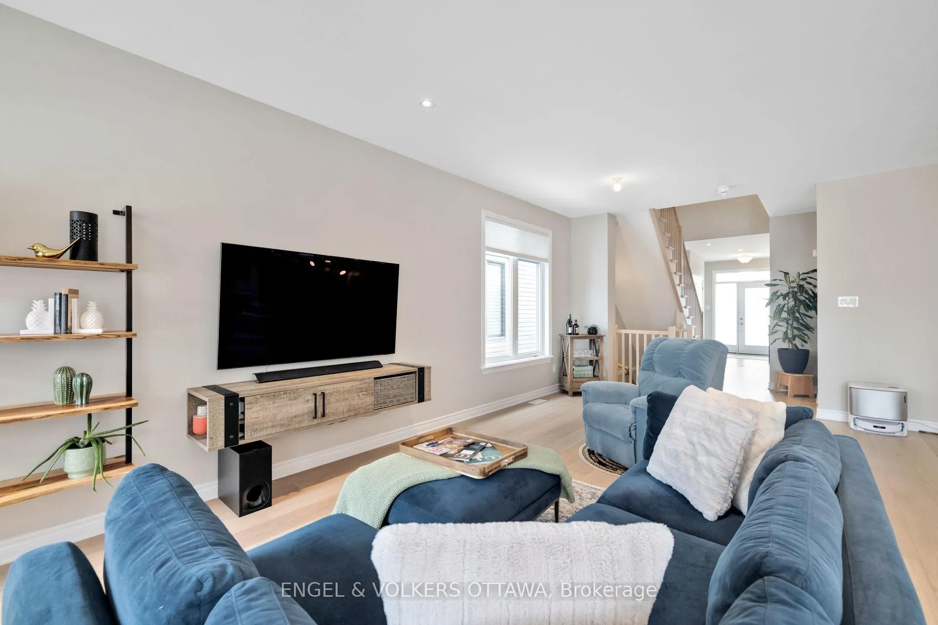 Photo 15 of 176 Balikun Heights, Ottawa, Kanata - Emerald Meadows/Trailwest — HOMEH