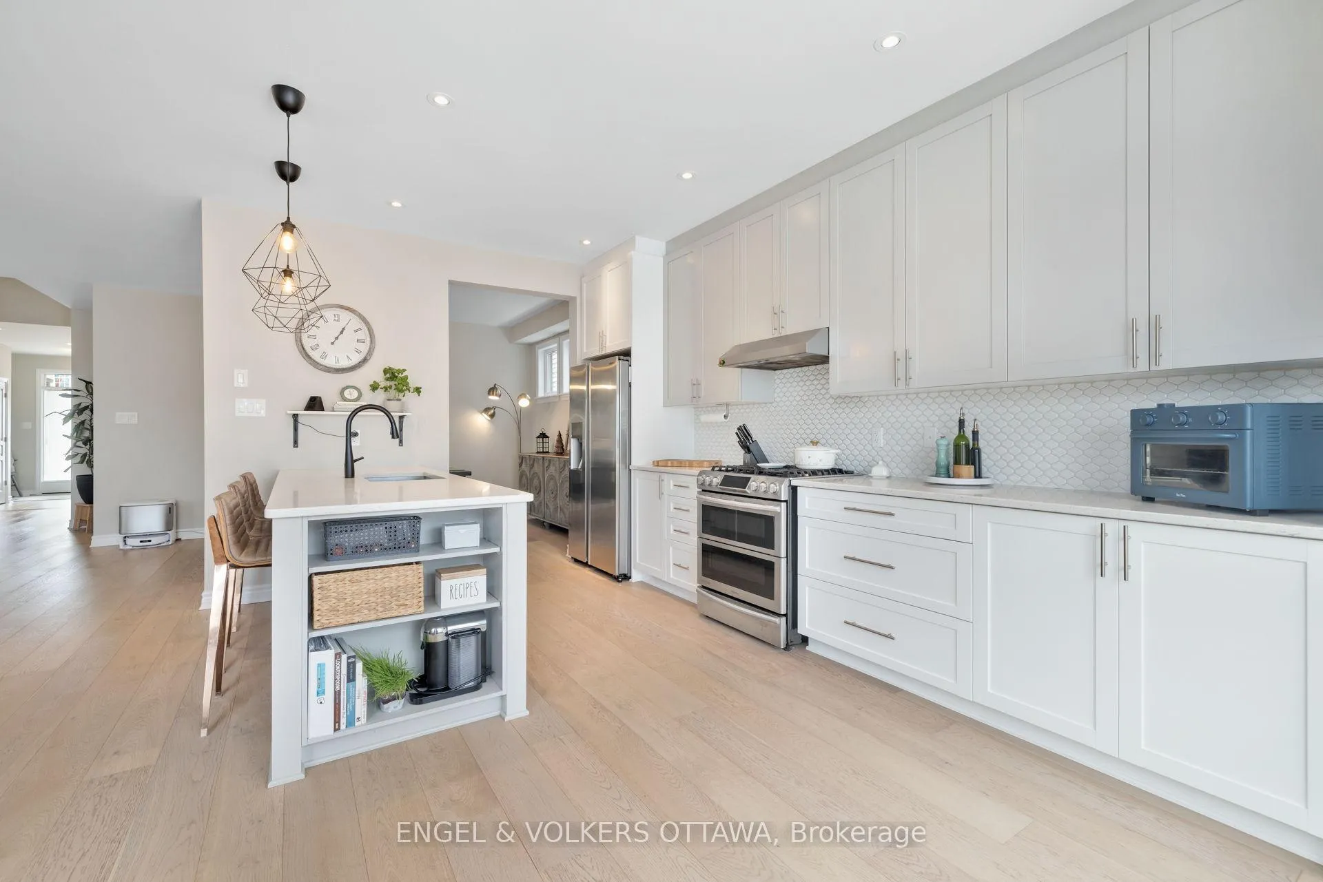 Photo 23 of 176 Balikun Heights, Ottawa, Kanata - Emerald Meadows/Trailwest — HOMEH