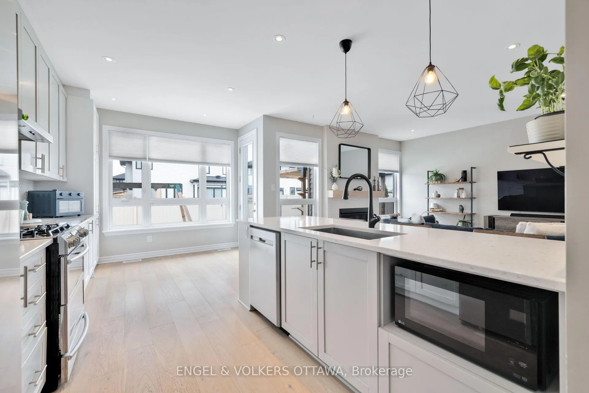Photo 24 of 176 Balikun Heights, Ottawa, Kanata - Emerald Meadows/Trailwest — HOMEH