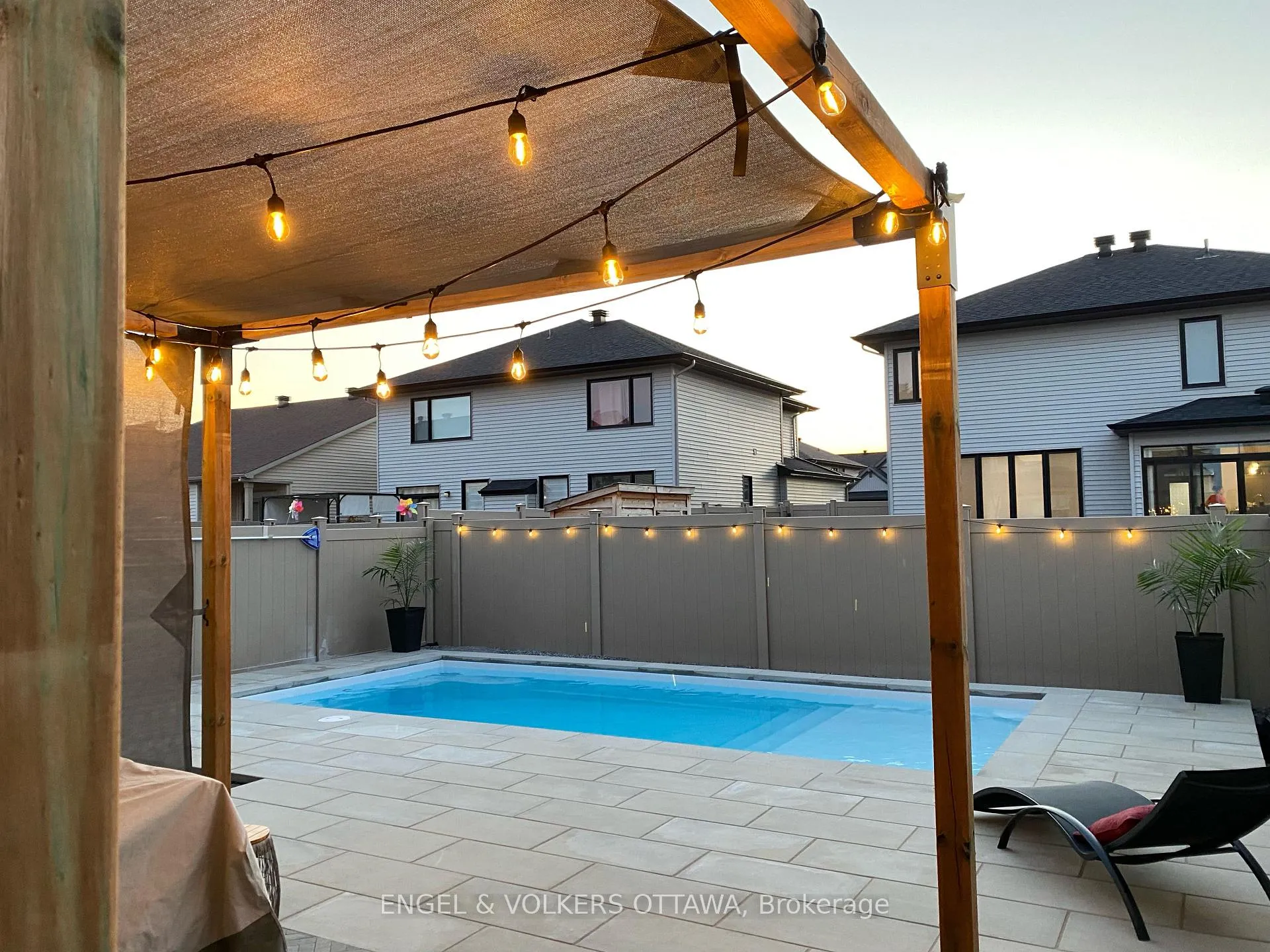 Photo 25 of 176 Balikun Heights, Ottawa, Kanata - Emerald Meadows/Trailwest — HOMEH