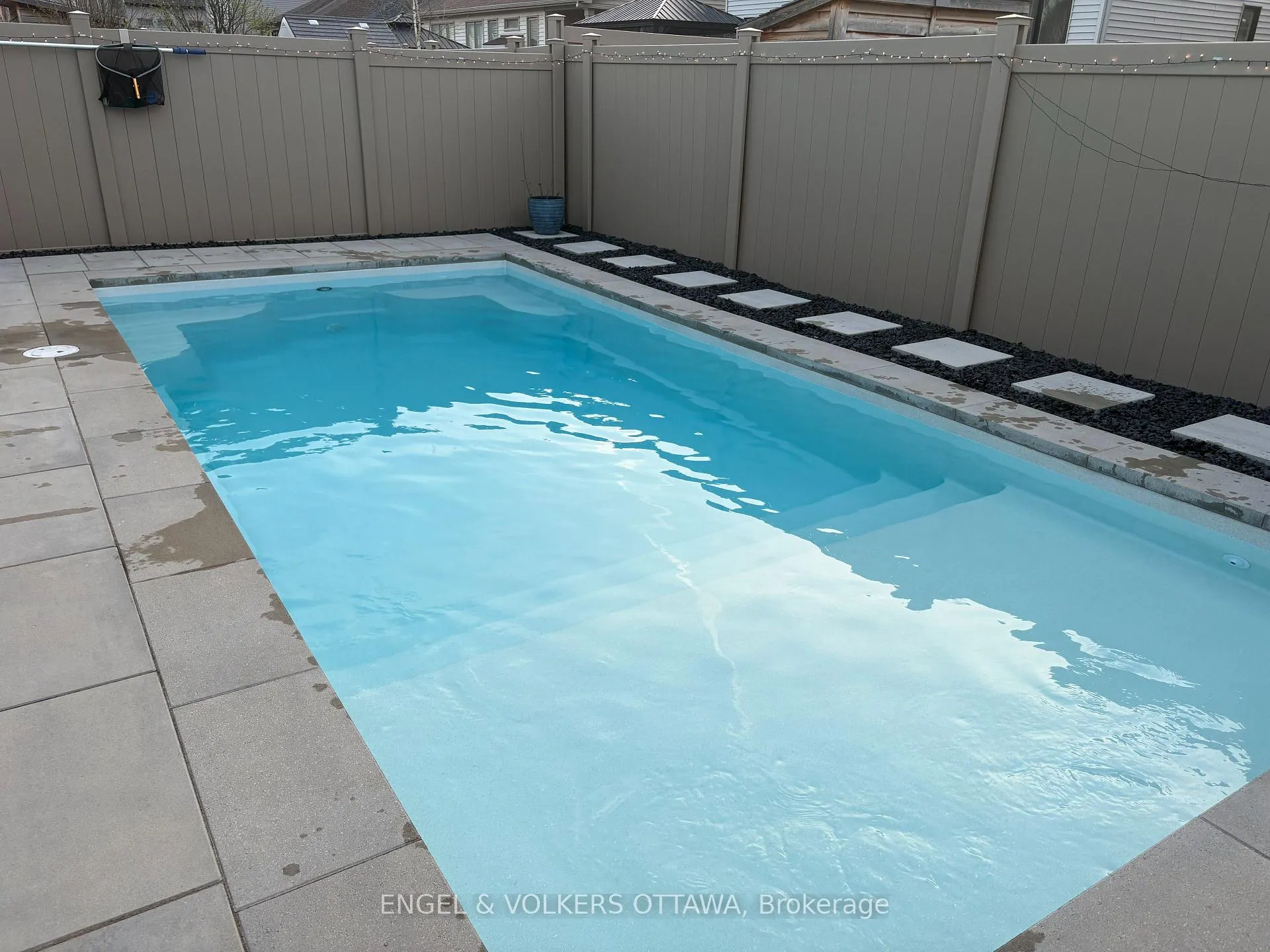 Photo 26 of 176 Balikun Heights, Ottawa, Kanata - Emerald Meadows/Trailwest — HOMEH