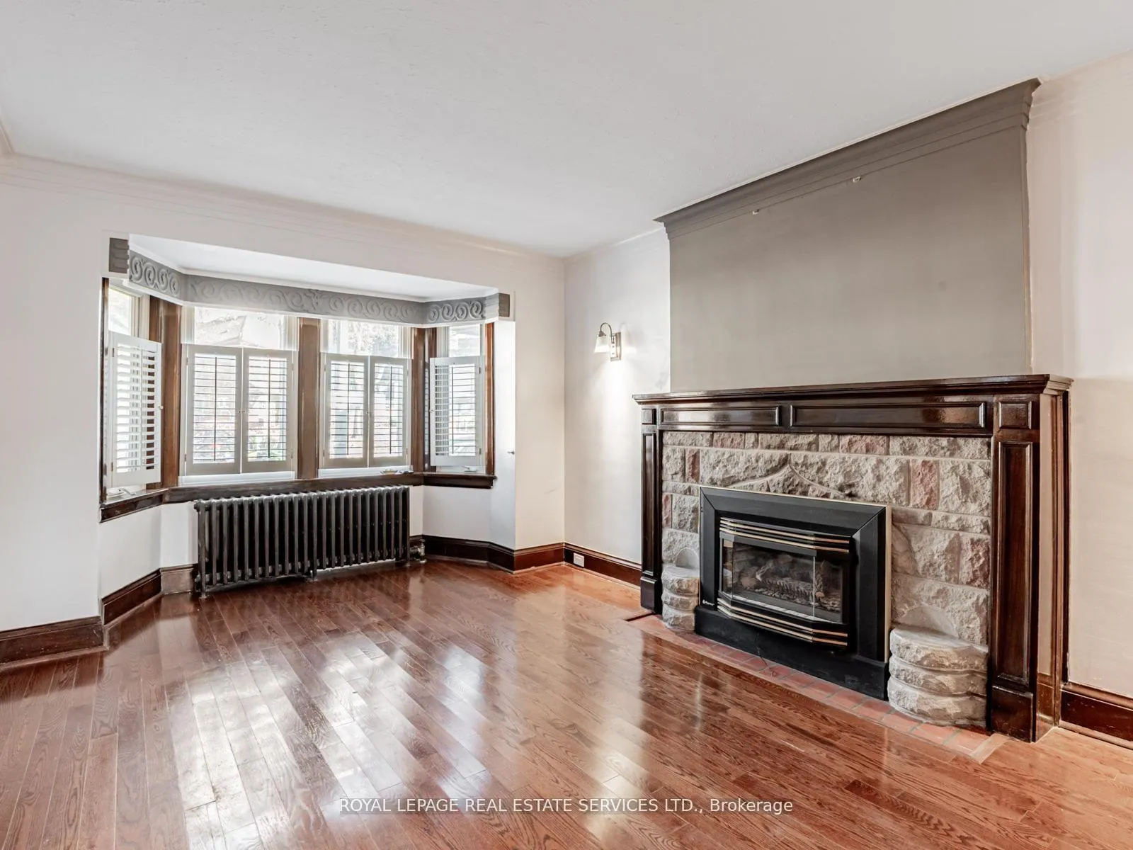 Photo 7 of 7 Duplex Crescent, Toronto, Yonge-Eglinton — HOMEH