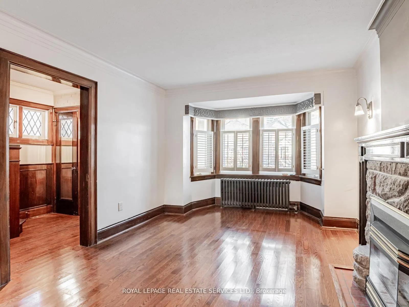 Photo 8 of 7 Duplex Crescent, Toronto, Yonge-Eglinton — HOMEH