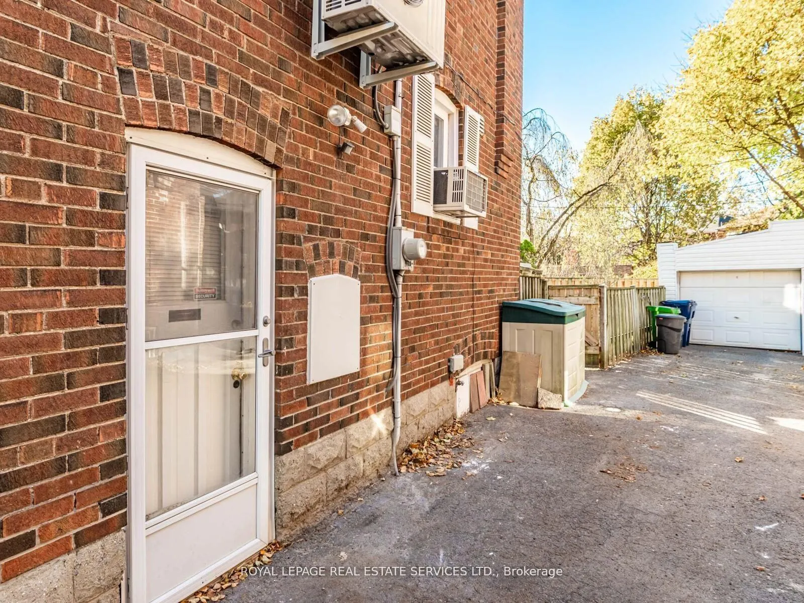 Photo 35 of 7 Duplex Crescent, Toronto, Yonge-Eglinton — HOMEH