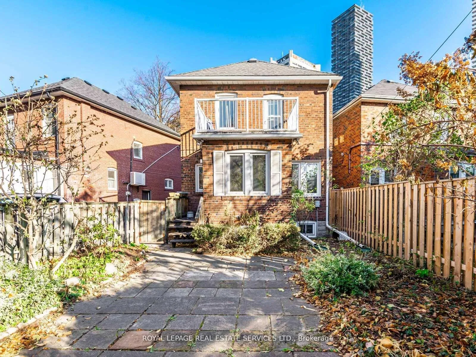 Photo 37 of 7 Duplex Crescent, Toronto, Yonge-Eglinton — HOMEH