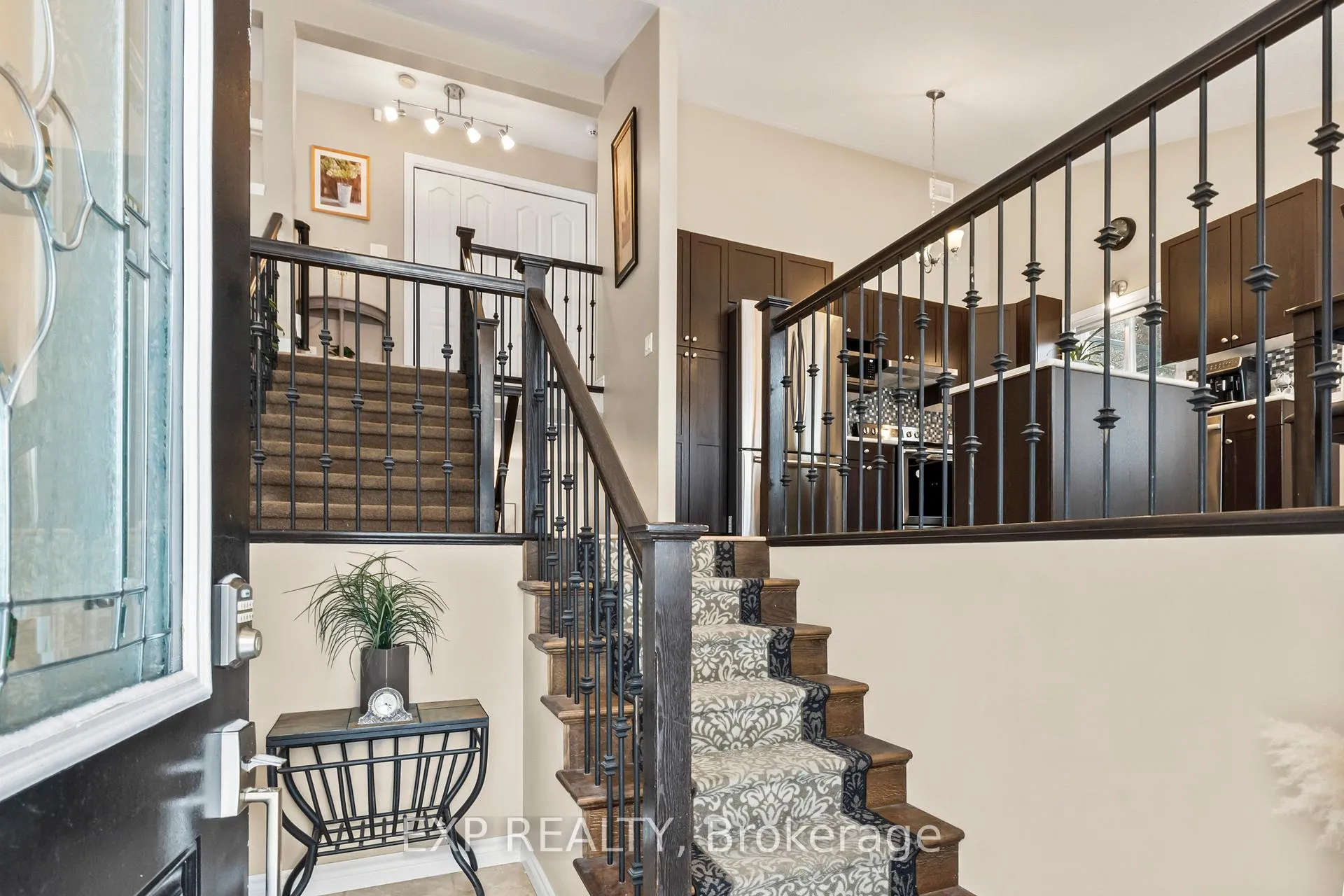 Photo 3 of 31 Kyle Court, Quinte West, Frankford Ward — HOMEH
