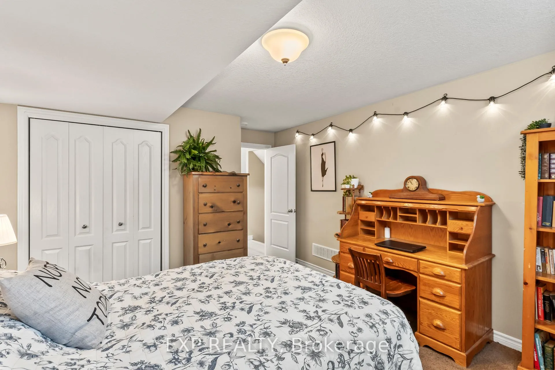 Photo 32 of 31 Kyle Court, Quinte West, Frankford Ward — HOMEH