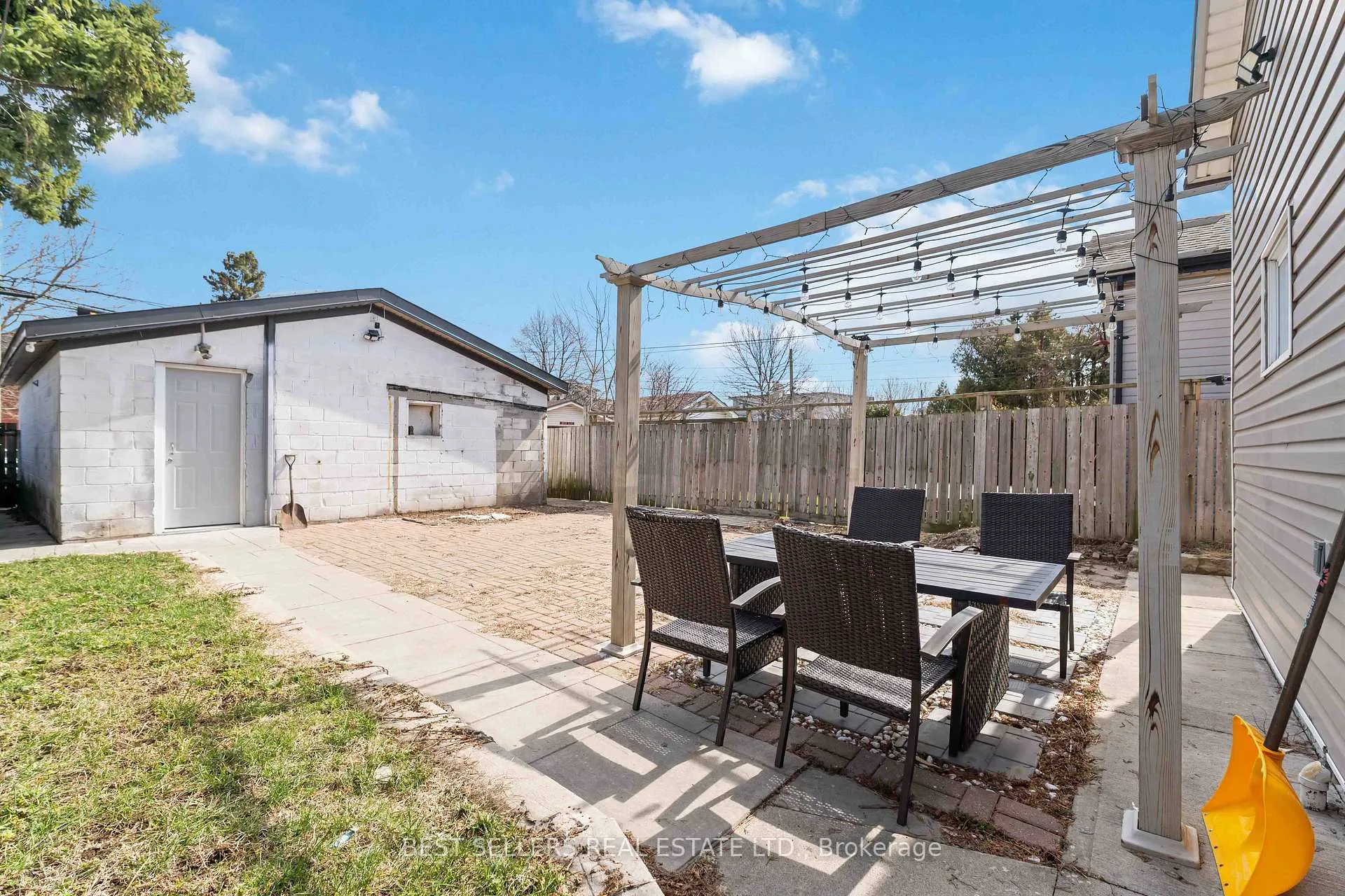 Photo 20 of 300 East Avenue N, Hamilton, Landsdale — HOMEH