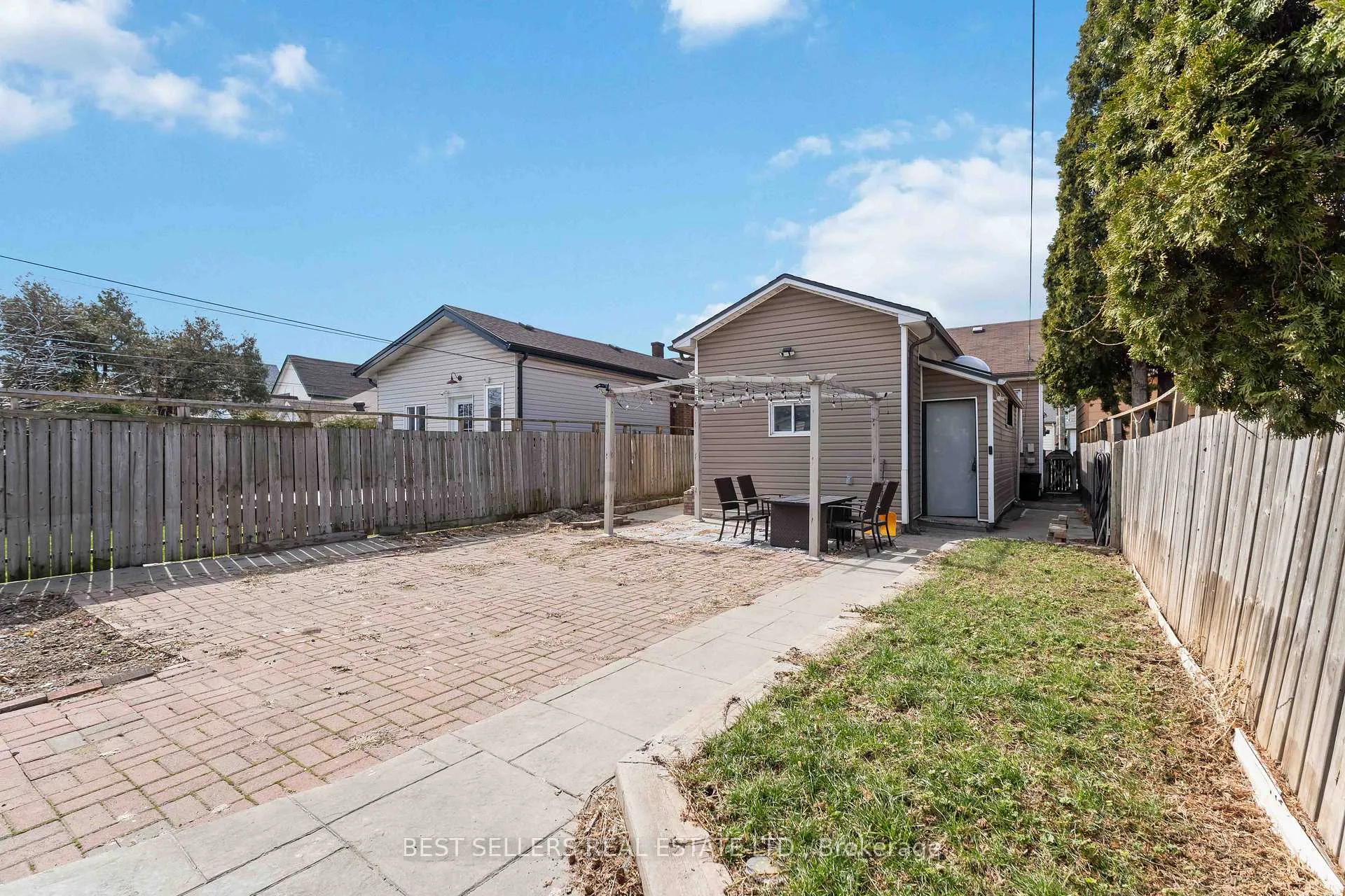 Photo 21 of 300 East Avenue N, Hamilton, Landsdale — HOMEH