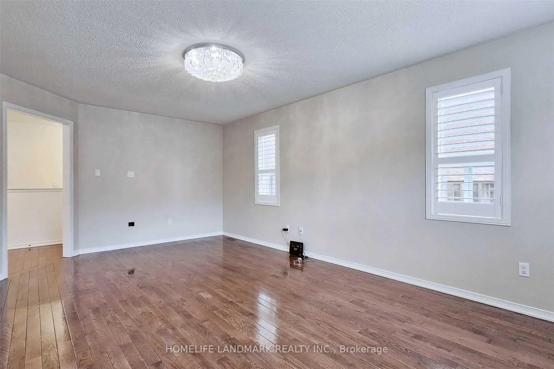 Photo 13 of 7 Cottinghill Way, Aurora, Bayview Northeast — HOMEH