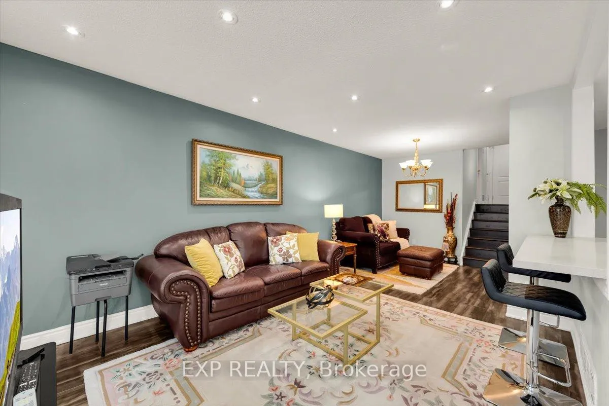Photo 7 of 135 Mill Street N, Brampton, Downtown Brampton — HOMEH