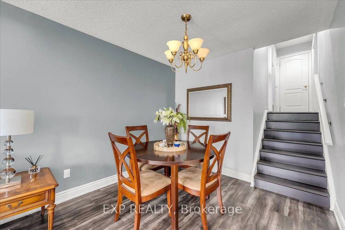 Photo 10 of 135 Mill Street N, Brampton, Downtown Brampton — HOMEH