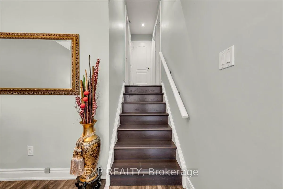 Photo 11 of 135 Mill Street N, Brampton, Downtown Brampton — HOMEH