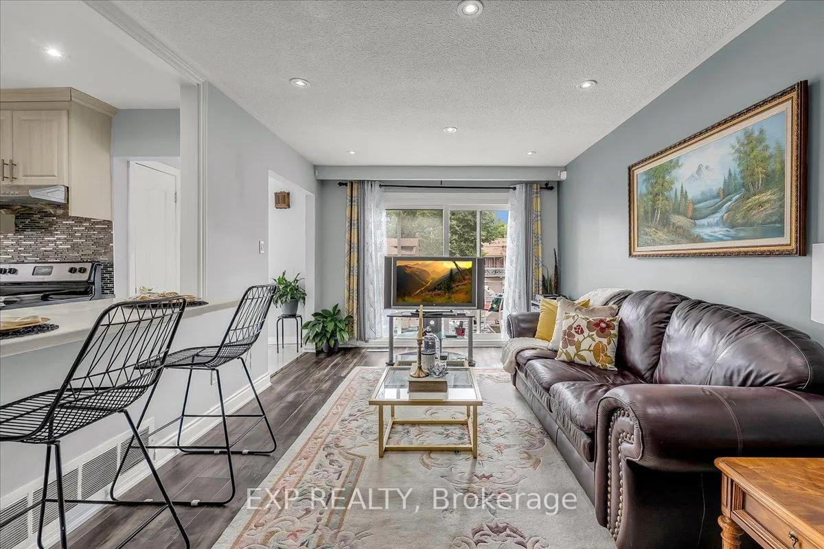 Photo 12 of 135 Mill Street N, Brampton, Downtown Brampton — HOMEH
