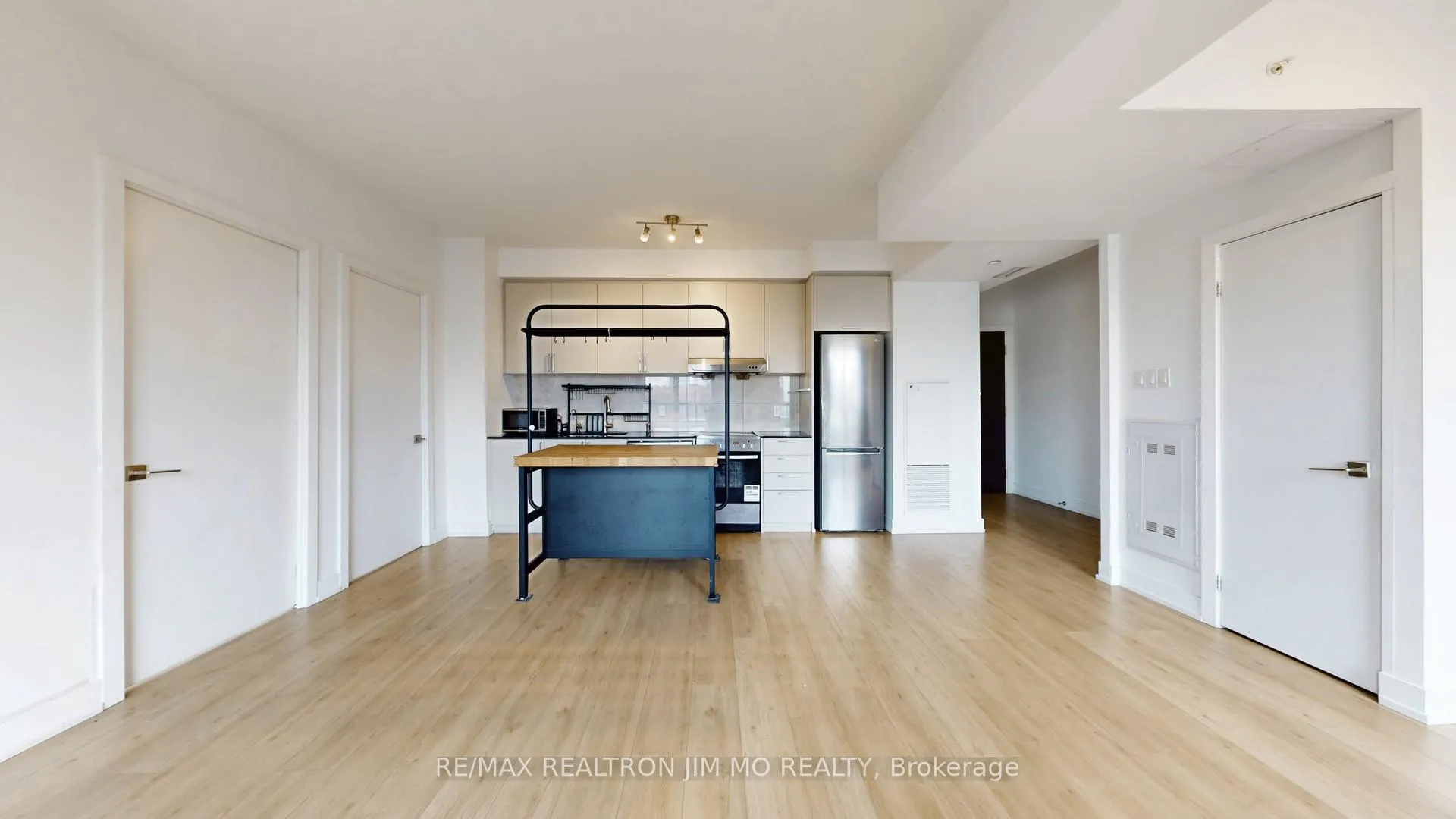 Photo 8 of Unit 328W, 268 Buchanan Street, Markham, Unionville — HOMEH