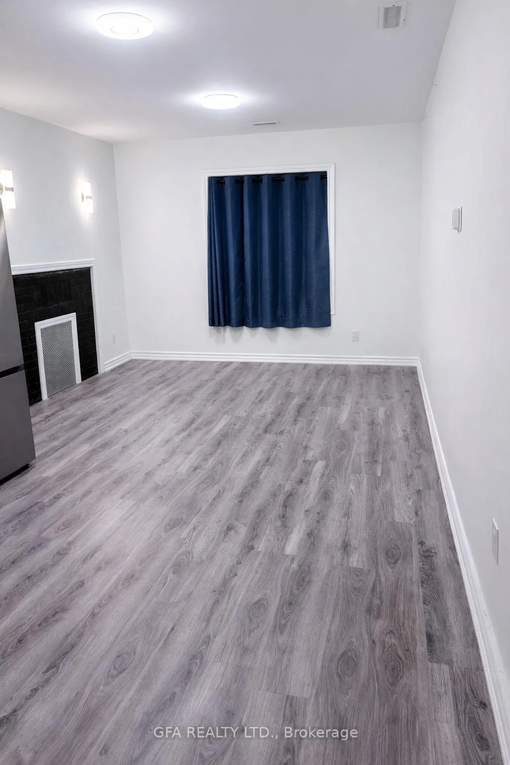 Photo 2 of Unit A, 299 Ottawa Street, Hamilton, Crown Point — HOMEH