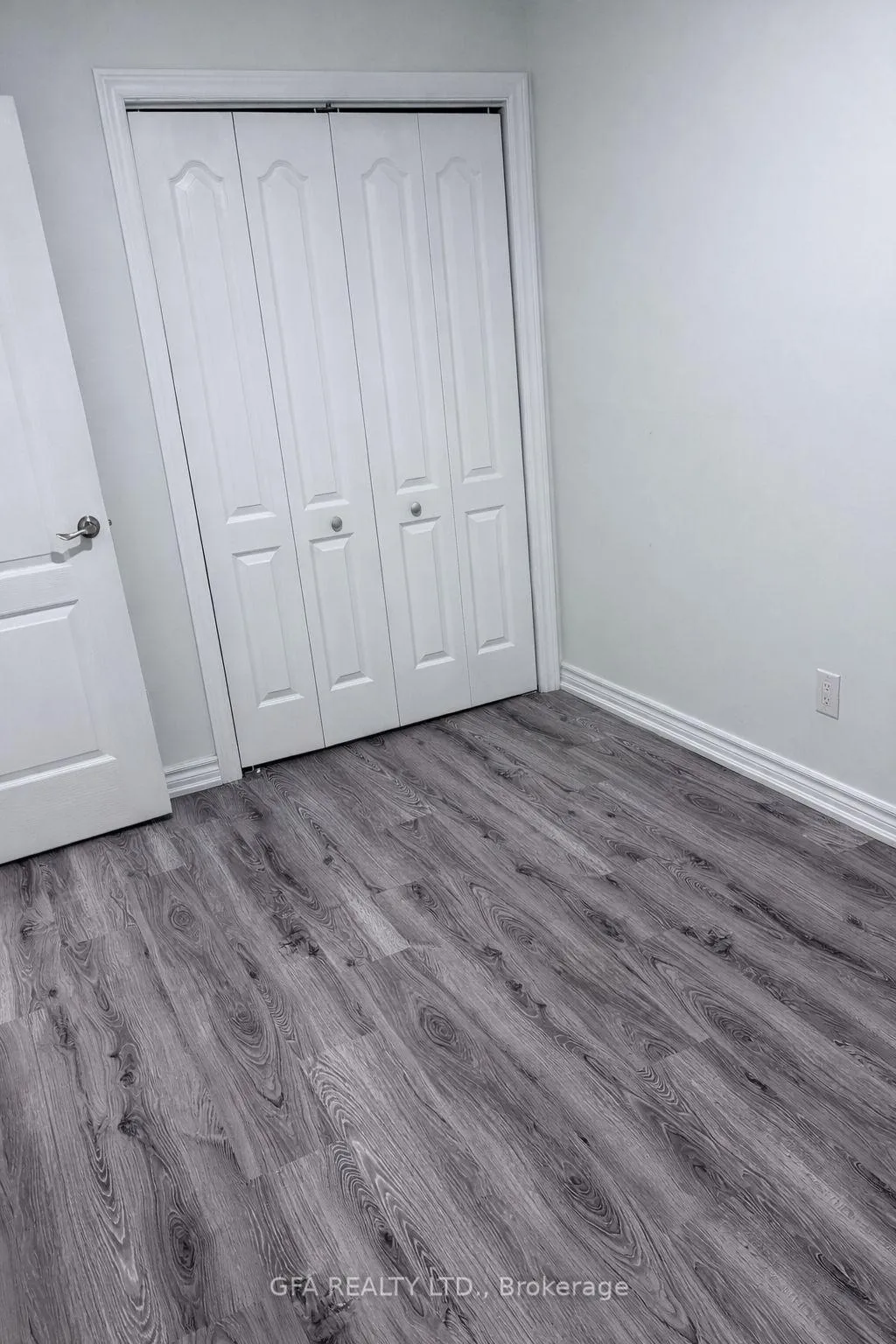 Photo 5 of Unit A, 299 Ottawa Street, Hamilton, Crown Point — HOMEH