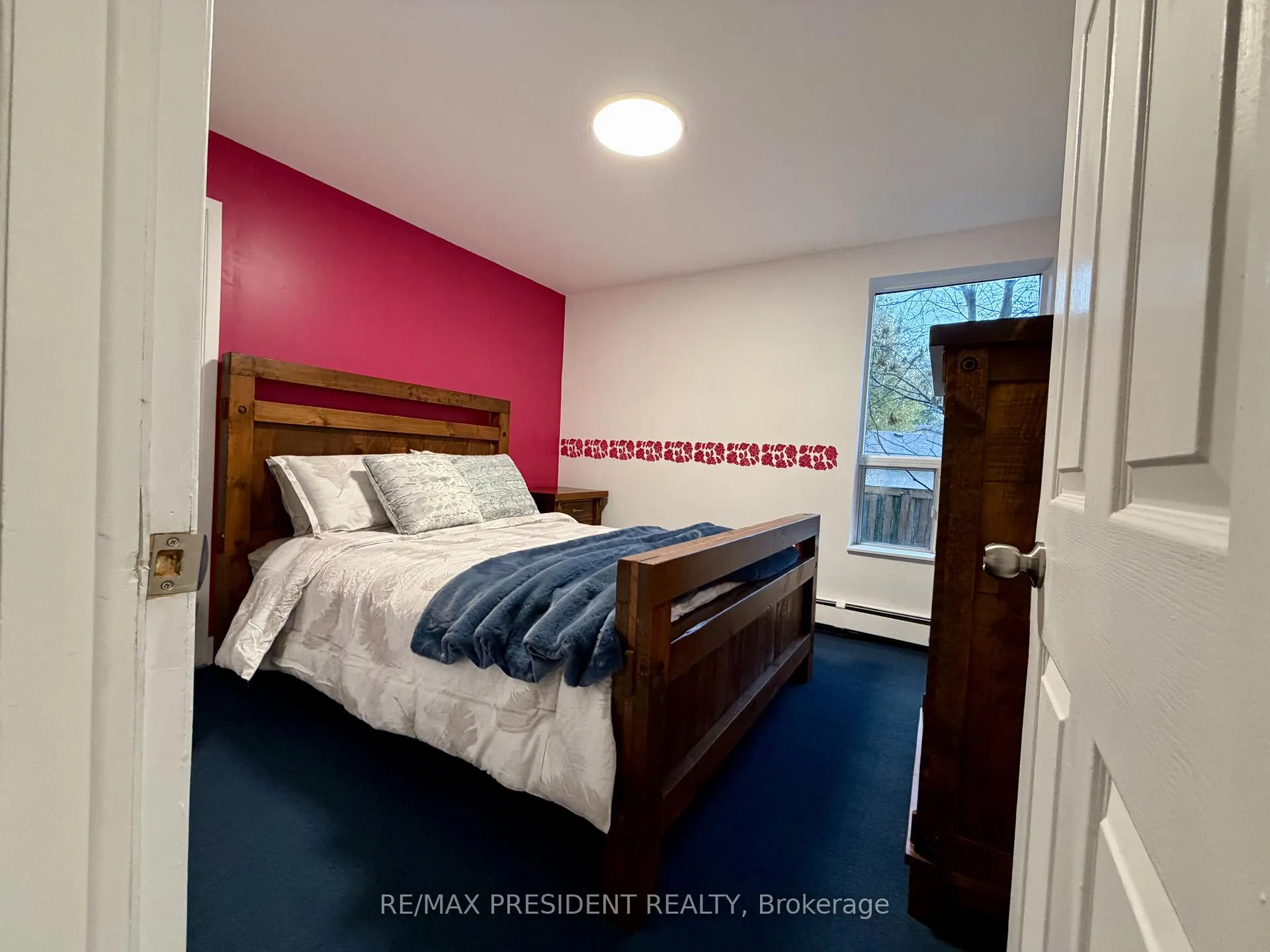 Photo 12 of 37 Bond Street S, Hamilton, Dundas — HOMEH