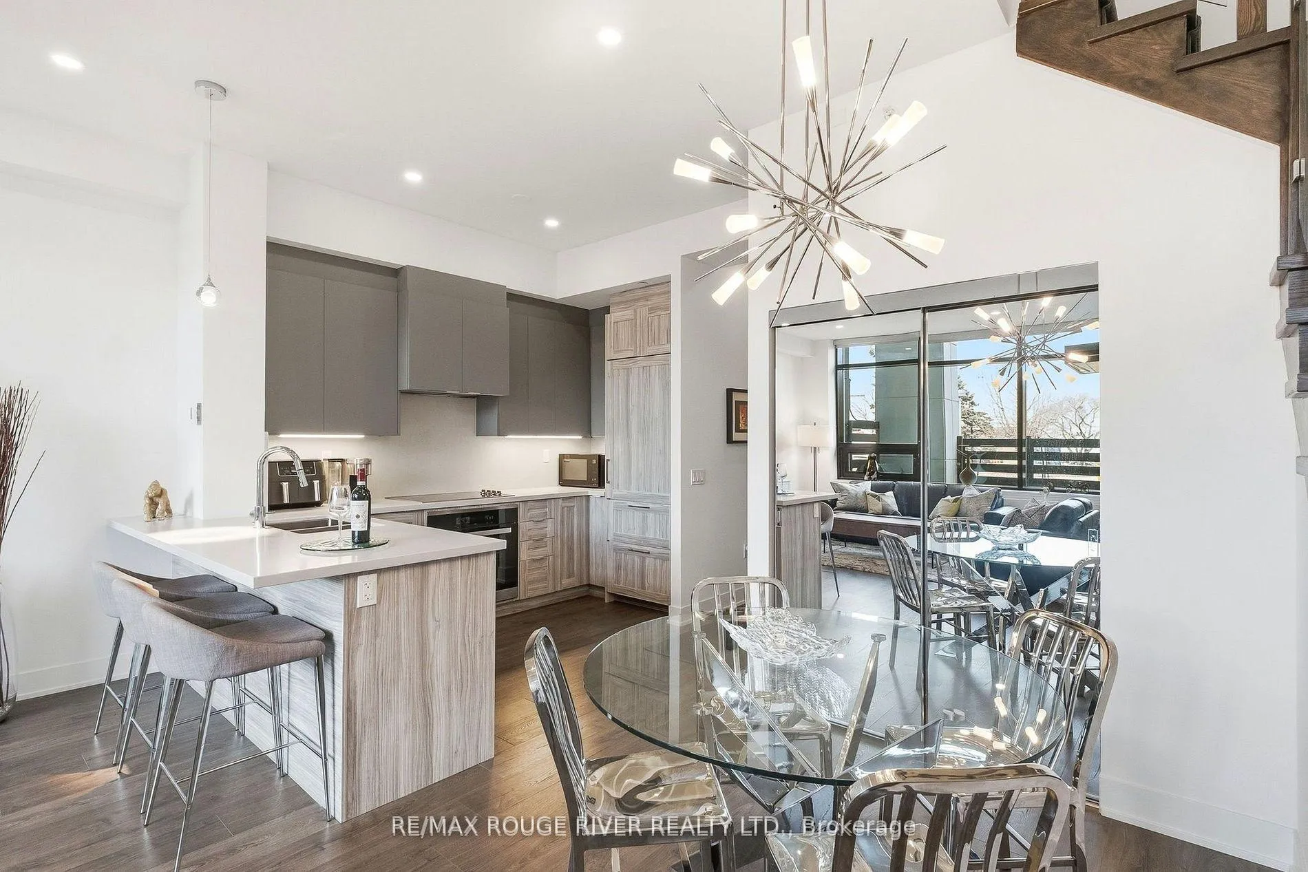 Photo 12 of Unit Th 104, 2908 Highway 7, Vaughan, Concord — HOMEH