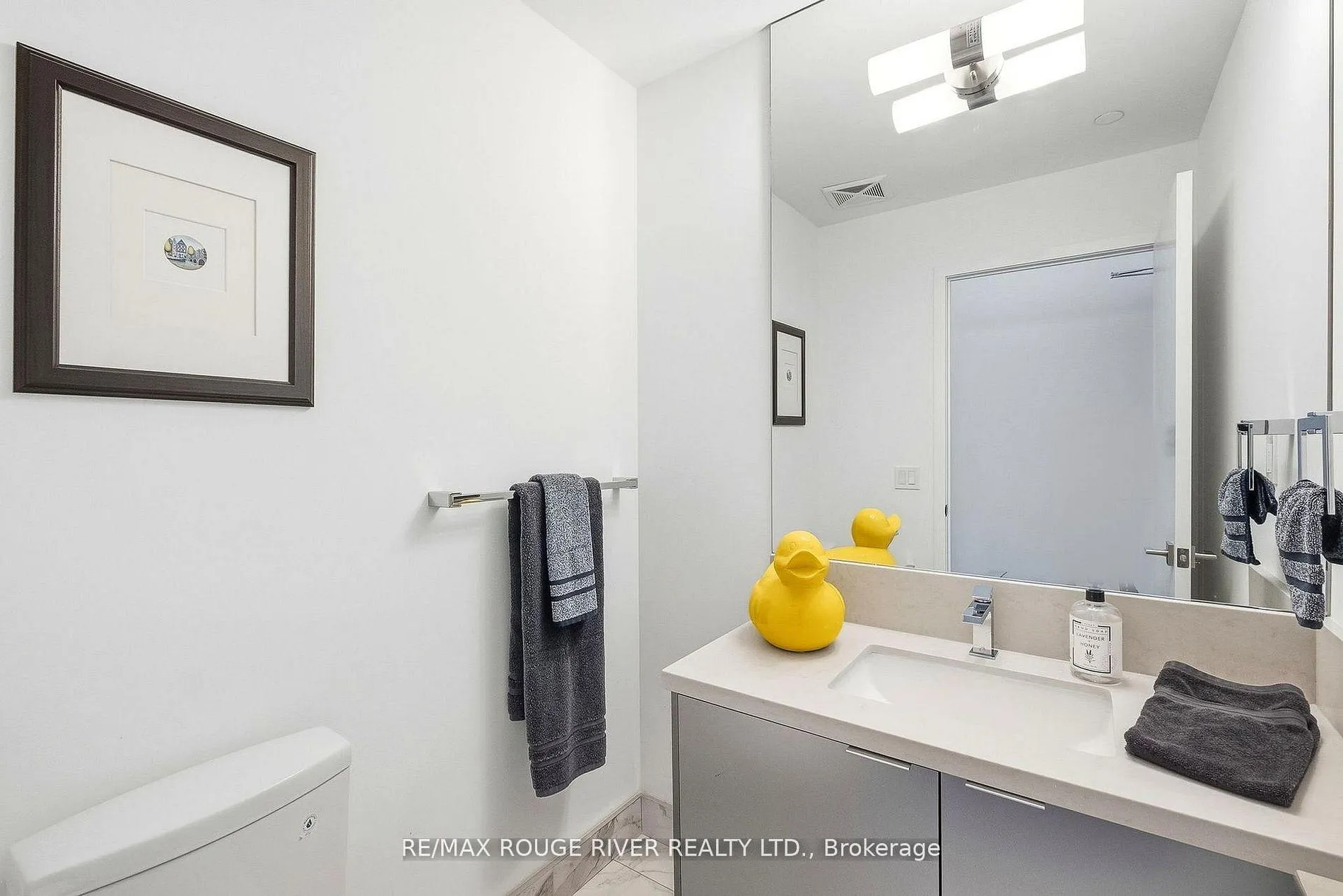 Photo 22 of Unit Th 104, 2908 Highway 7, Vaughan, Concord — HOMEH