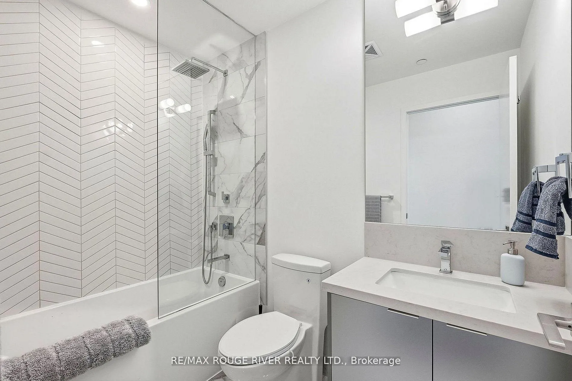 Photo 25 of Unit Th 104, 2908 Highway 7, Vaughan, Concord — HOMEH