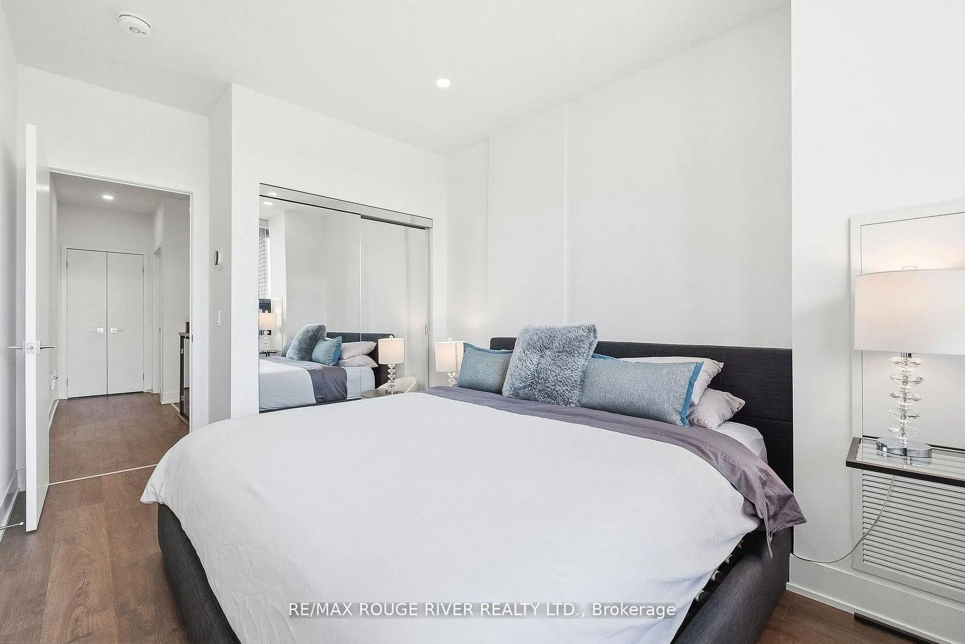 Photo 30 of Unit Th 104, 2908 Highway 7, Vaughan, Concord — HOMEH