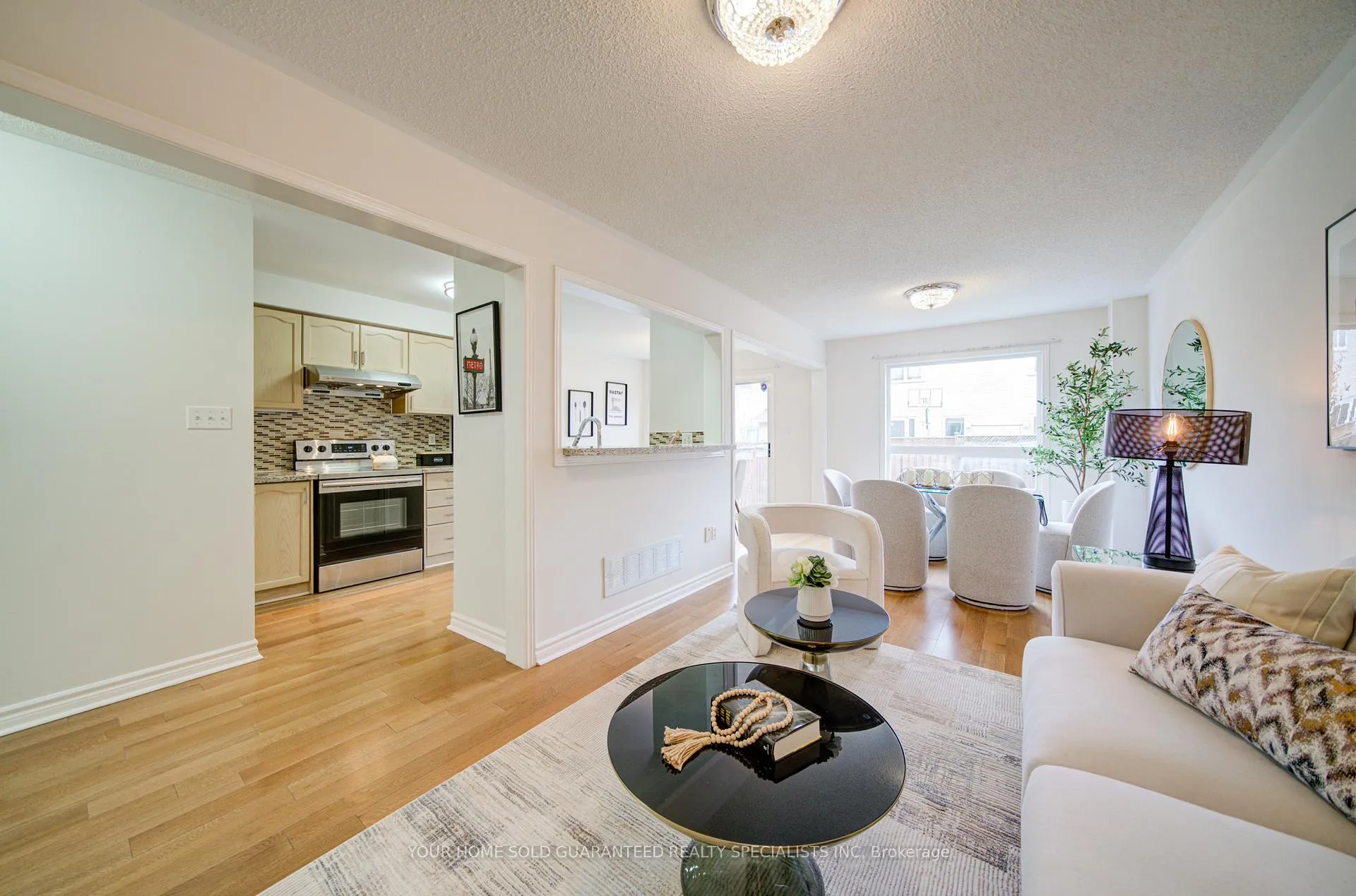 Photo 4 of 58 Warren Bradley Street, Markham, Berczy — HOMEH
