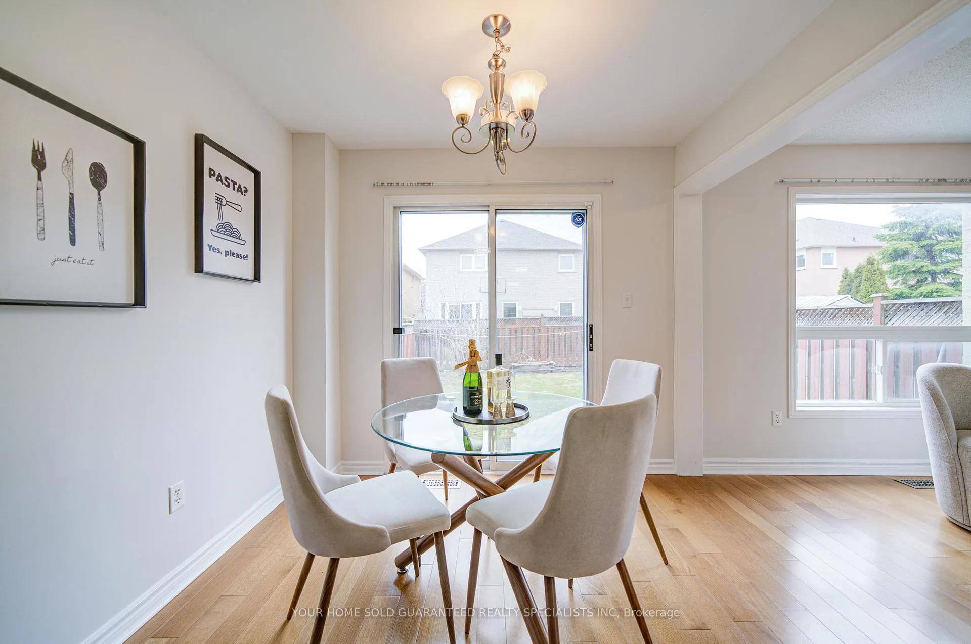 Photo 8 of 58 Warren Bradley Street, Markham, Berczy — HOMEH