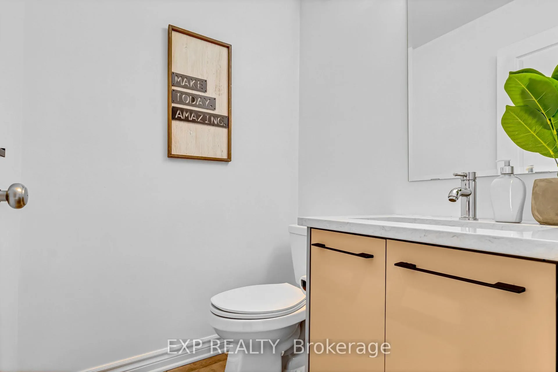 Photo 23 of 49 Salamander Way, Ottawa, Blossom Park/Kemp Park/Findlay Creek — HOMEH