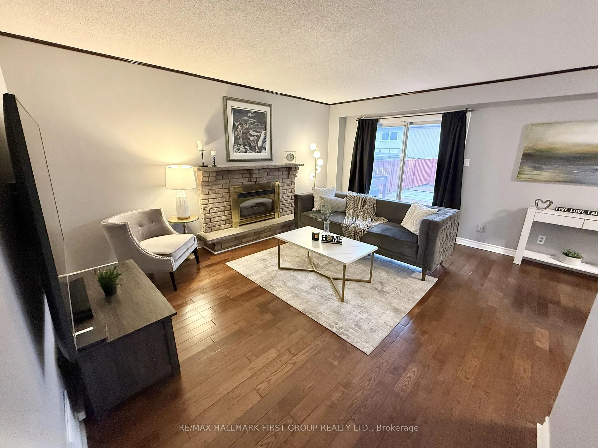 Photo 5 of 1762 Meadowview Avenue, Pickering, Amberlea — HOMEH