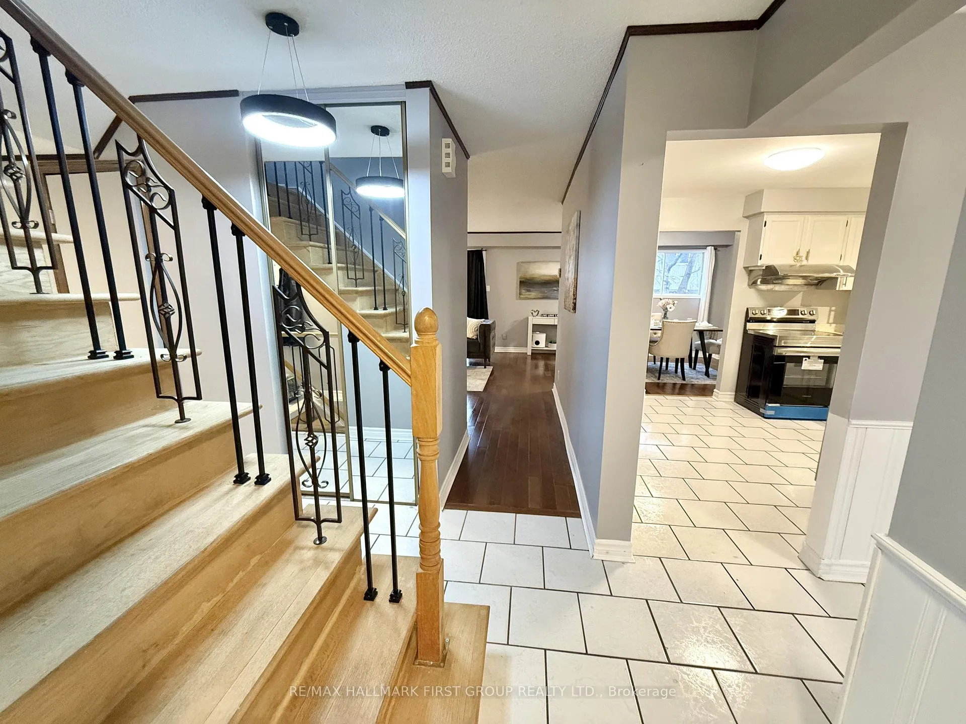 Photo 11 of 1762 Meadowview Avenue, Pickering, Amberlea — HOMEH