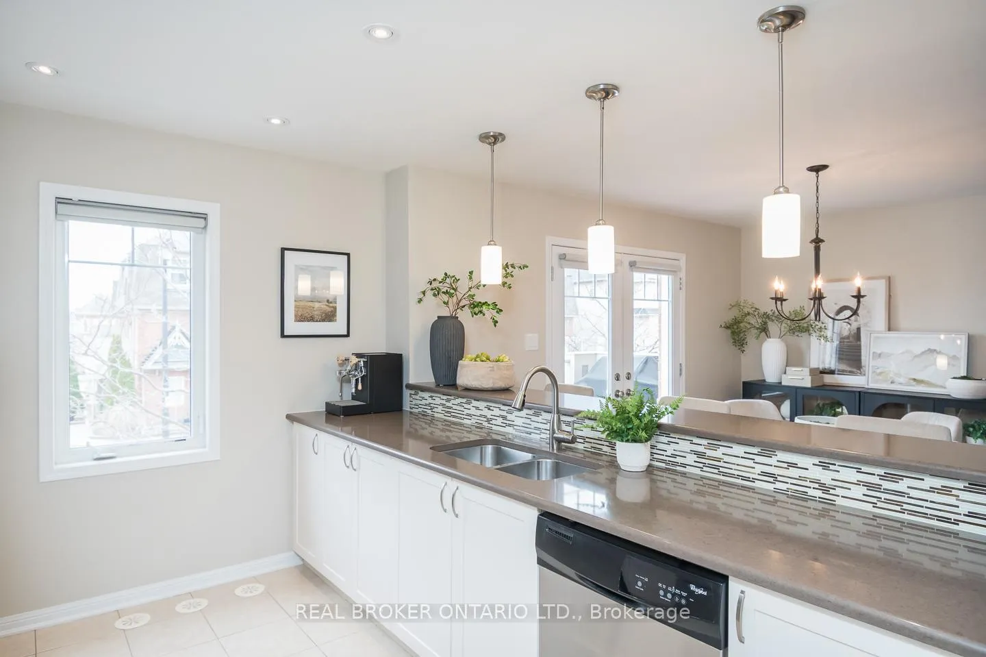 Photo 9 of 984 Nadalin Heights, Milton, Willmott — HOMEH