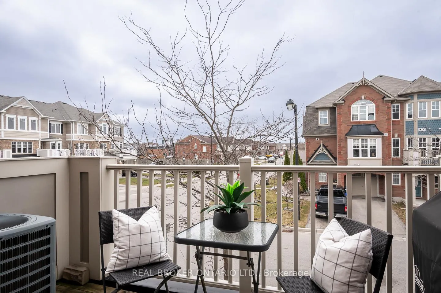 Photo 15 of 984 Nadalin Heights, Milton, Willmott — HOMEH