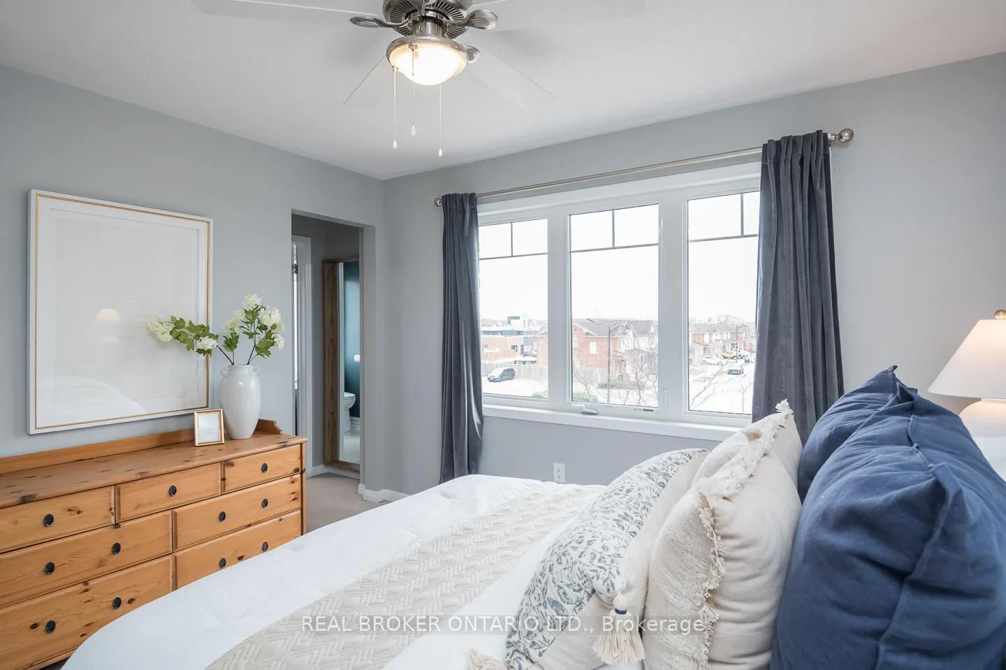 Photo 26 of 984 Nadalin Heights, Milton, Willmott — HOMEH
