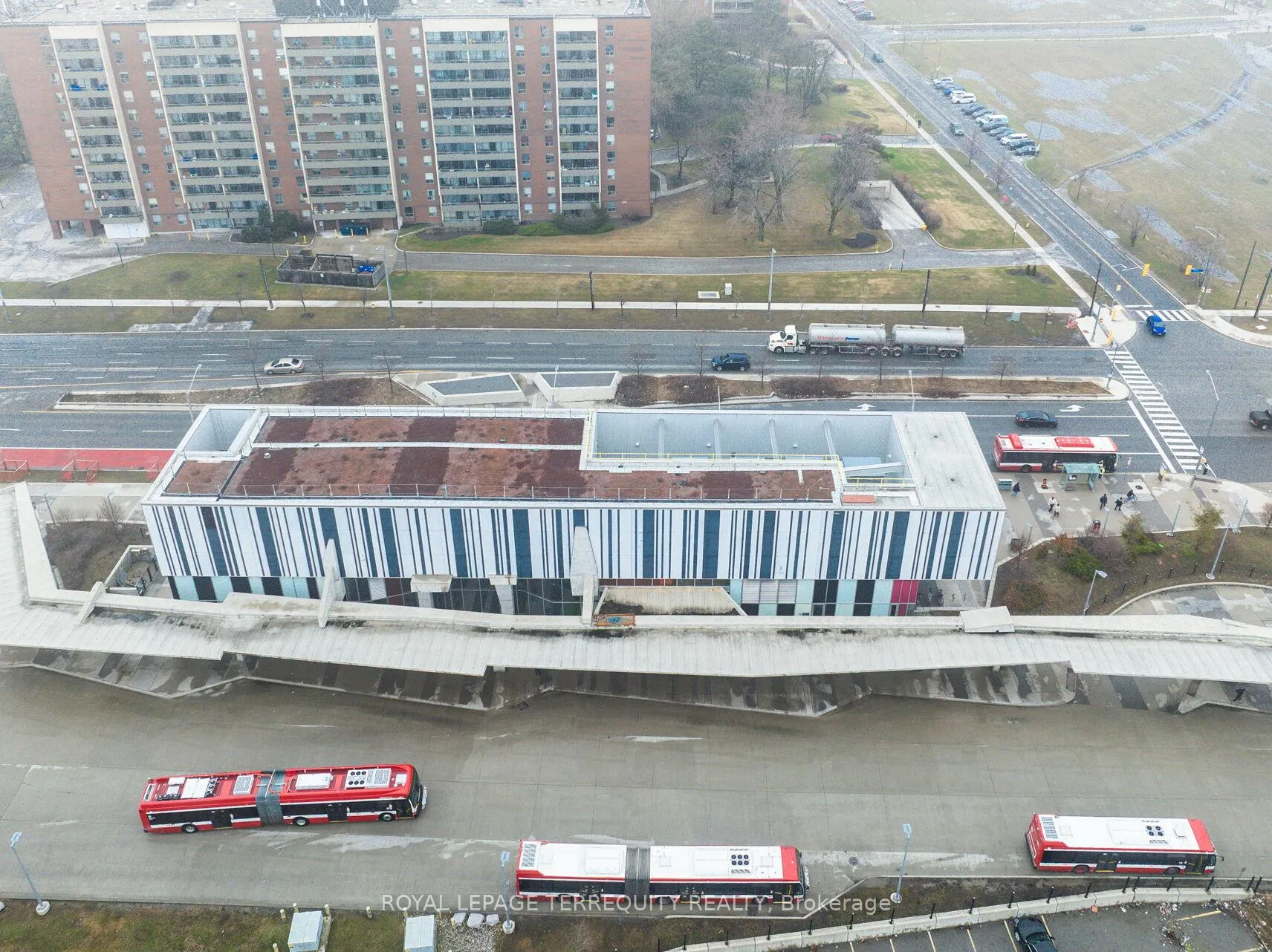Photo 34 of Unit 802, 19 Four Winds Drive, North York, York University Heights — HOMEH
