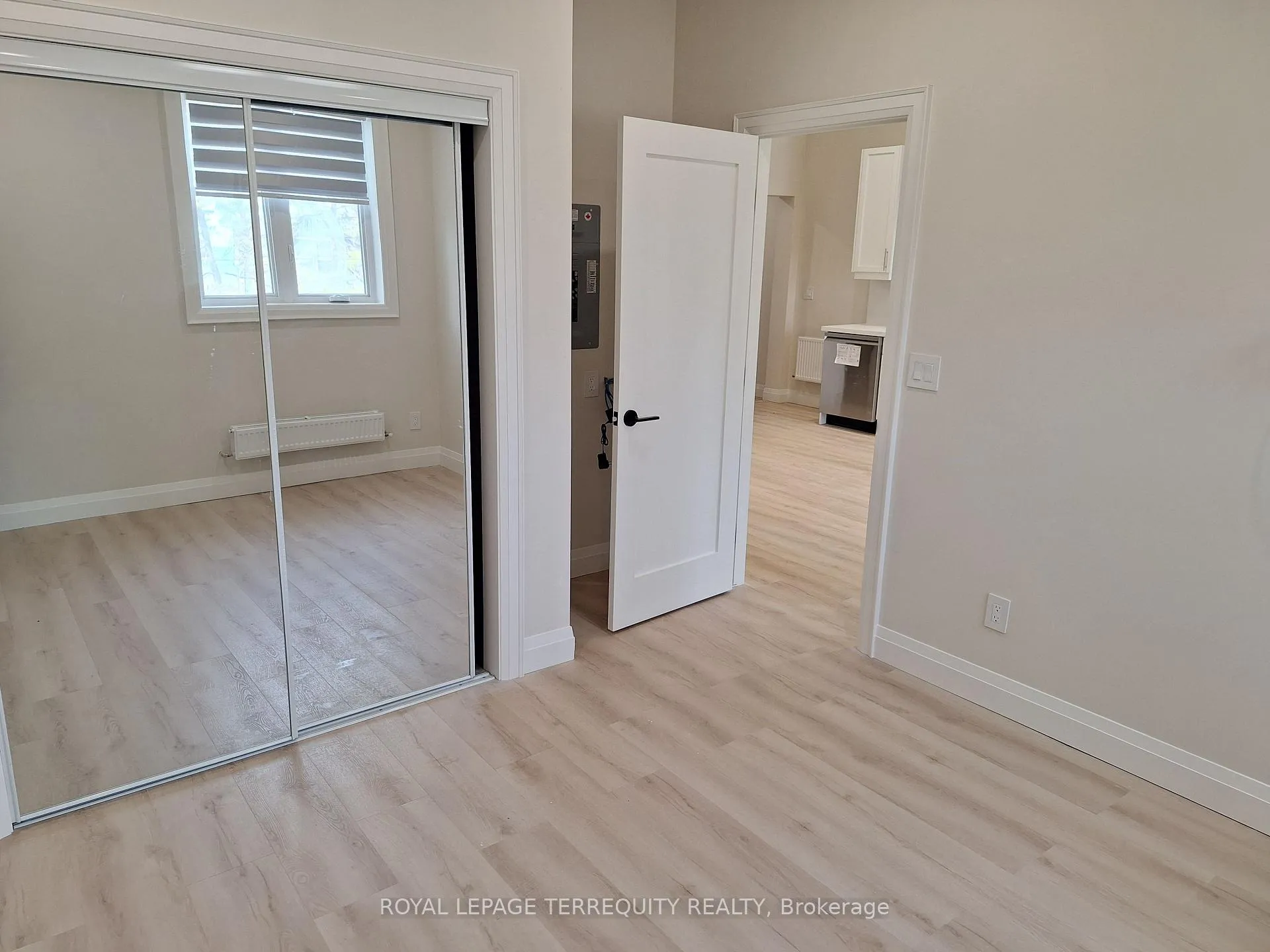 Photo 6 of Unit 2, 165 Bay Street E, Blue Mountains — HOMEH