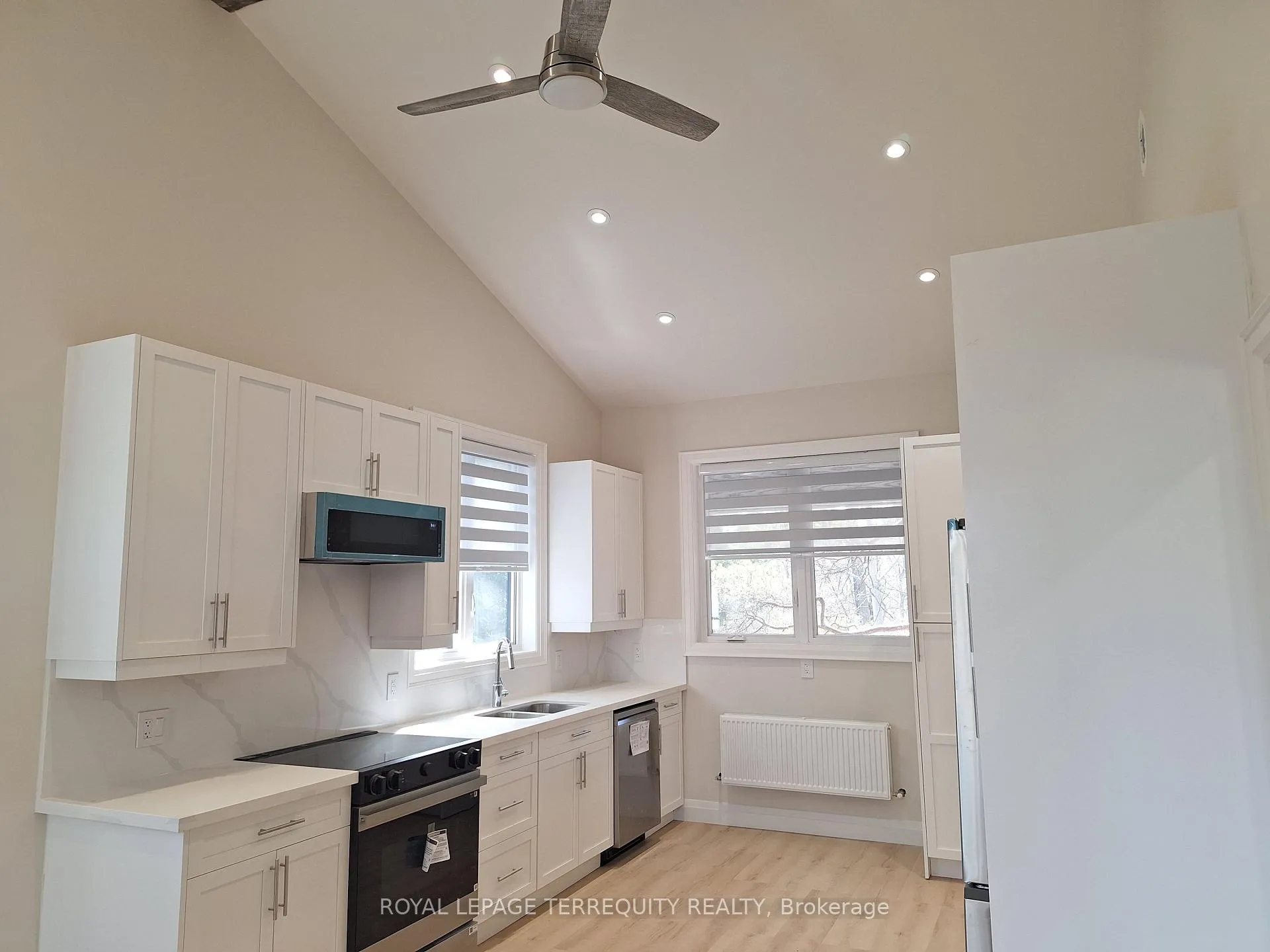 Photo 1 of Unit 3, 165 Bay Street E, Blue Mountains — HOMEH