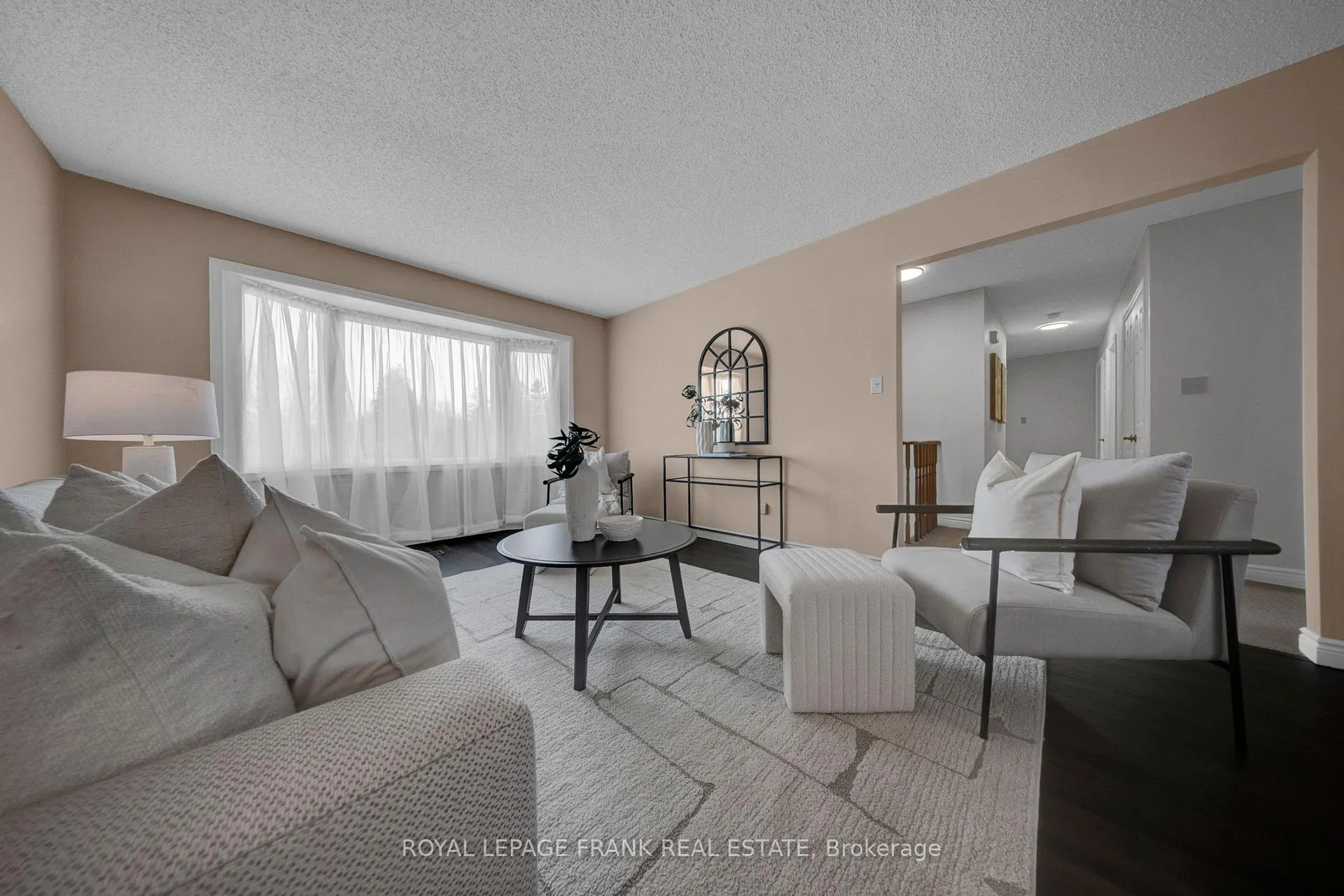 Photo 3 of 86 Devondale Street, Clarington, Courtice — HOMEH