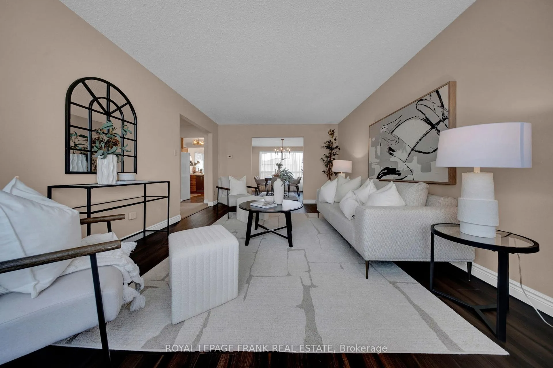 Photo 4 of 86 Devondale Street, Clarington, Courtice — HOMEH