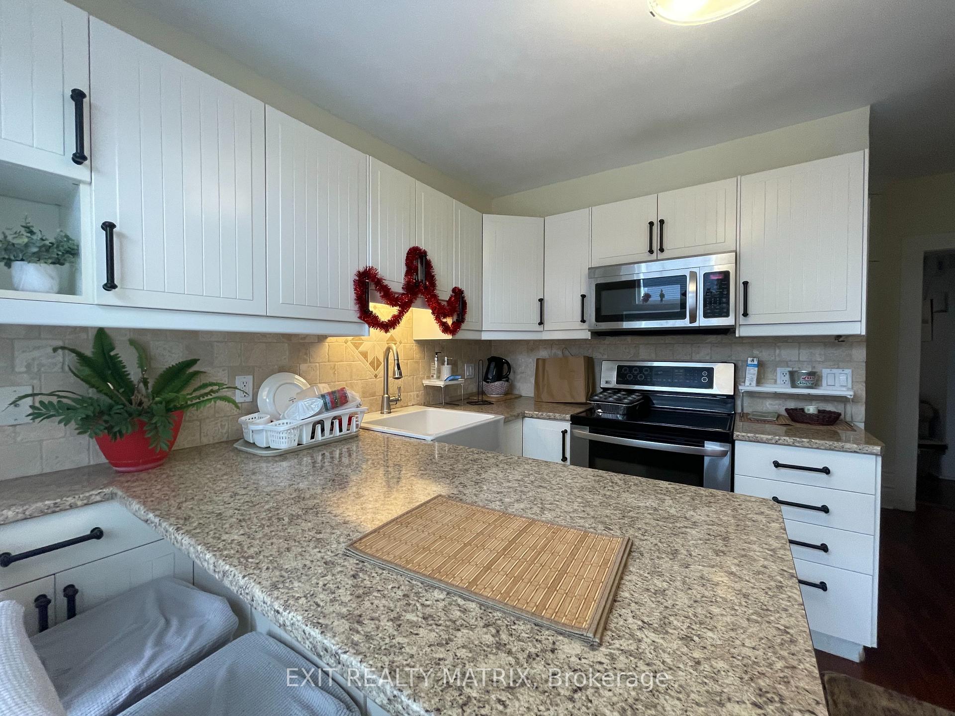Photo 2 of 19 Desjardins Avenue, Ottawa, Lower Town — HOMEH