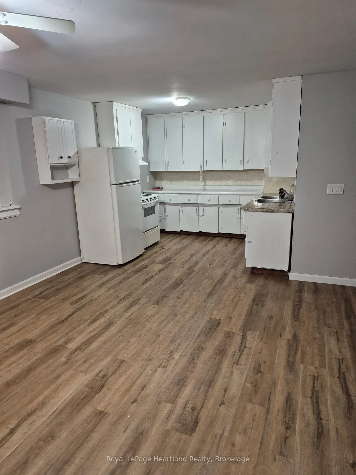 Photo 2 of Unit 6, 10 William Street N, Minto — HOMEH