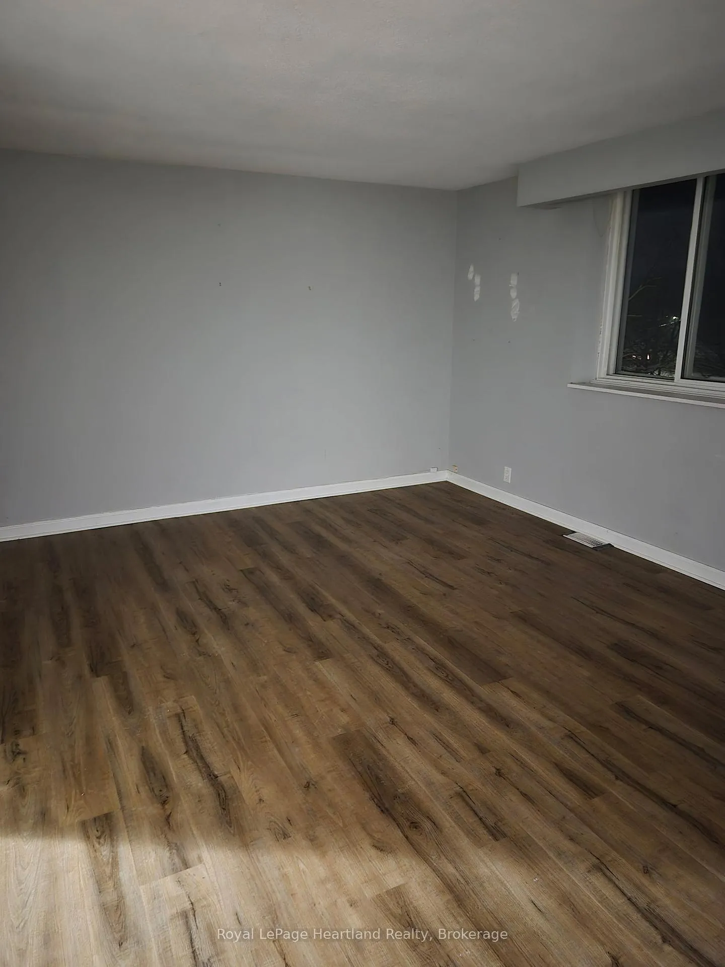 Photo 3 of Unit 6, 10 William Street N, Minto — HOMEH