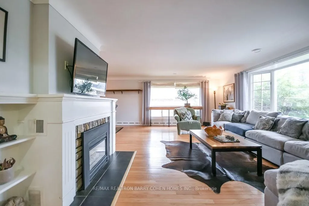 Photo 5 of 62 Letitia Street, Barrie, Sunnidale — HOMEH